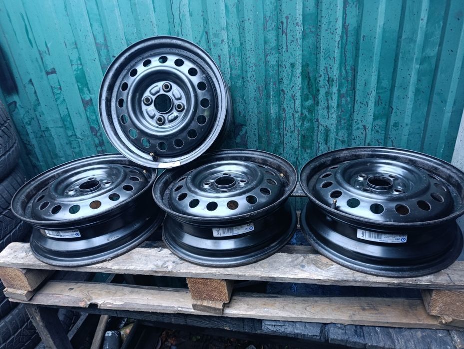 Диски R14 4x100 et 45 dia 54.1 suzuki