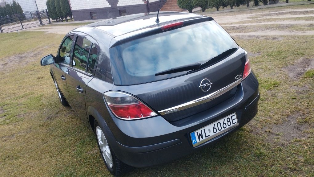 Opel Astra H 1.6 115 km 2012r Salon PL Bardzo Zadbana Prywatne