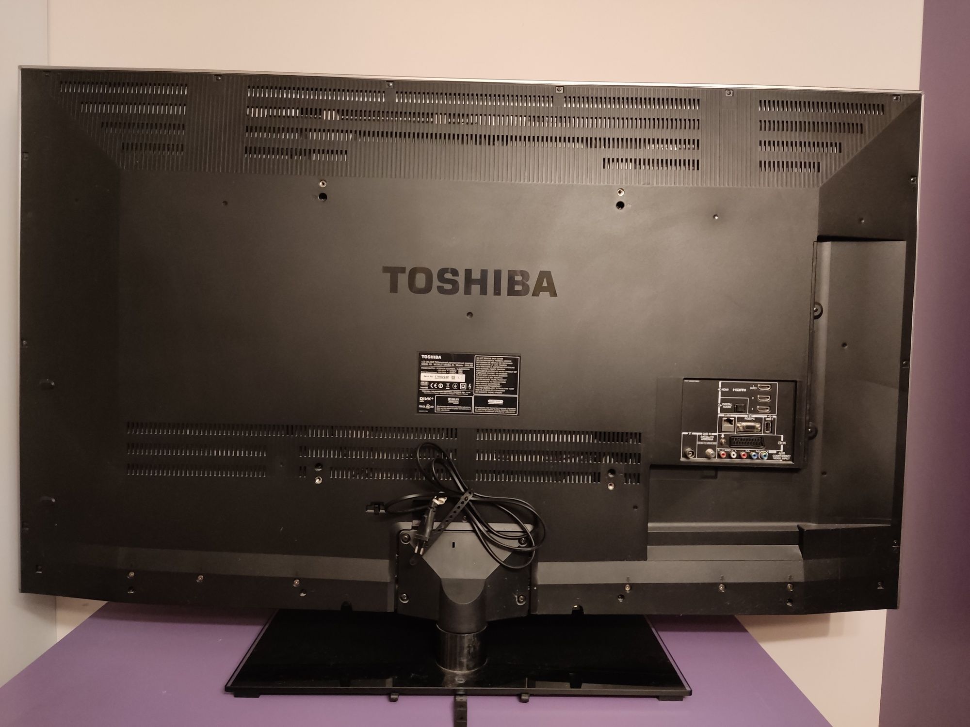 Telewizor 55 cali full HD Toshiba 55WL968