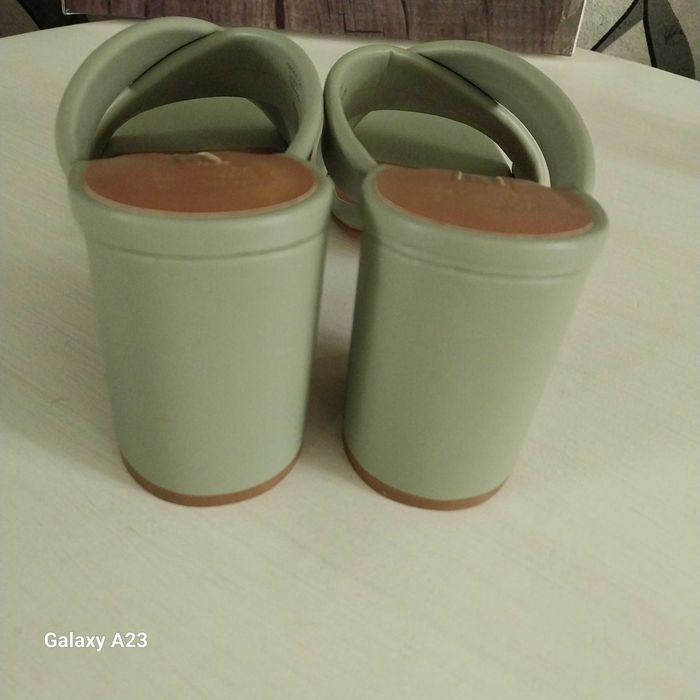 Босоніжки жіночі Primark