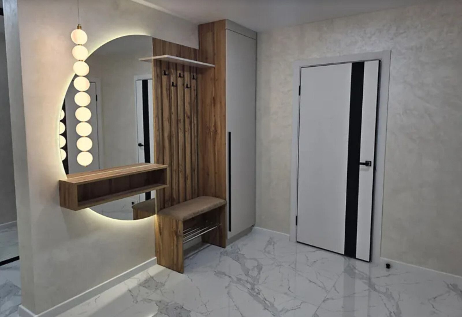 Продаж 2к квартири 80 кв. м на вул. Київська