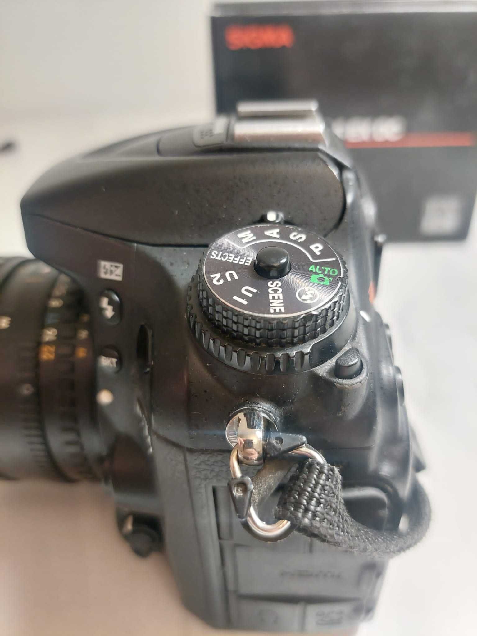 Nikon D7100 body z akcesoriami