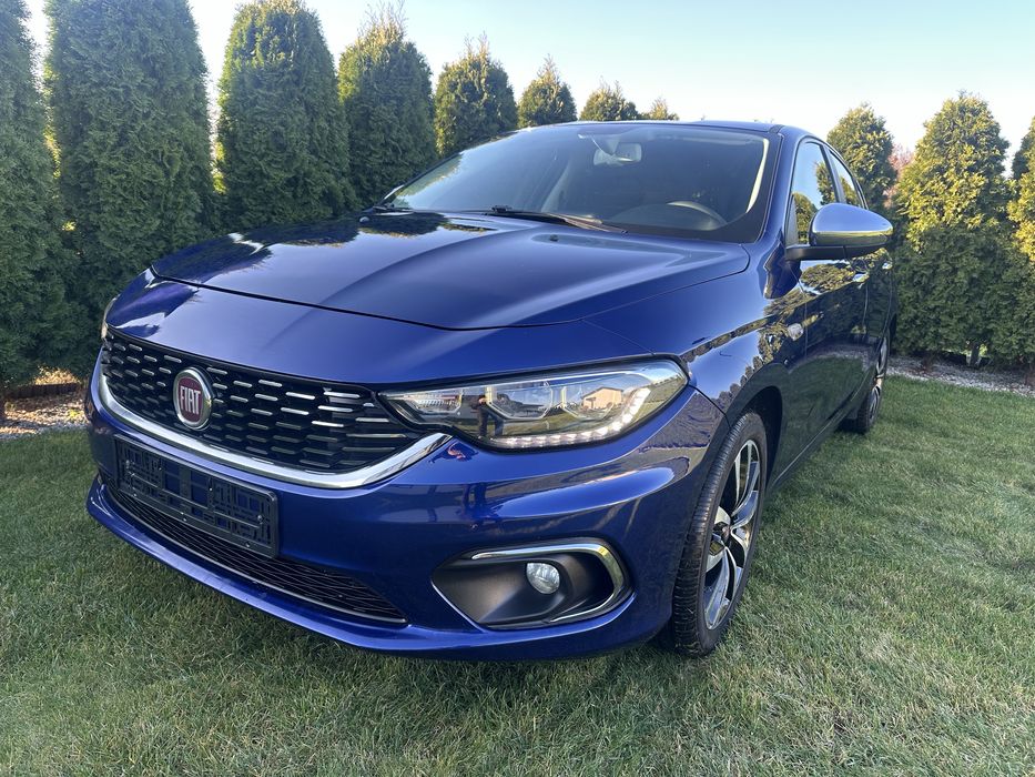 Fiat Tipo 1.4i Mirror 2019r 114000km przebiegu.