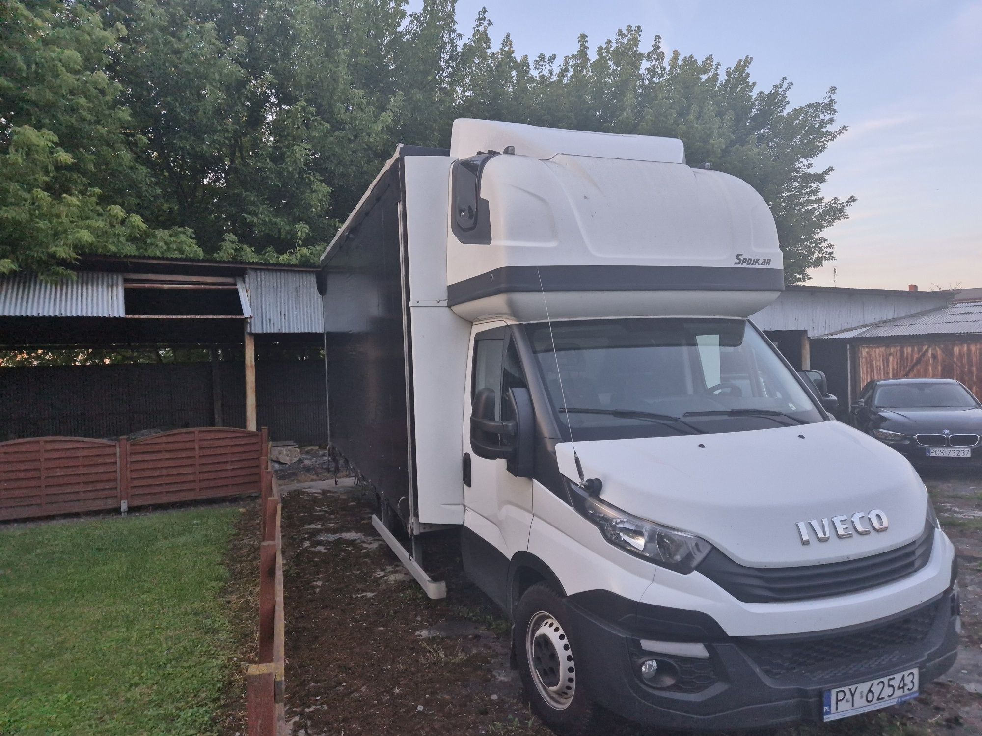 Iveco w super stanie technicznym 
Super stan. Salon