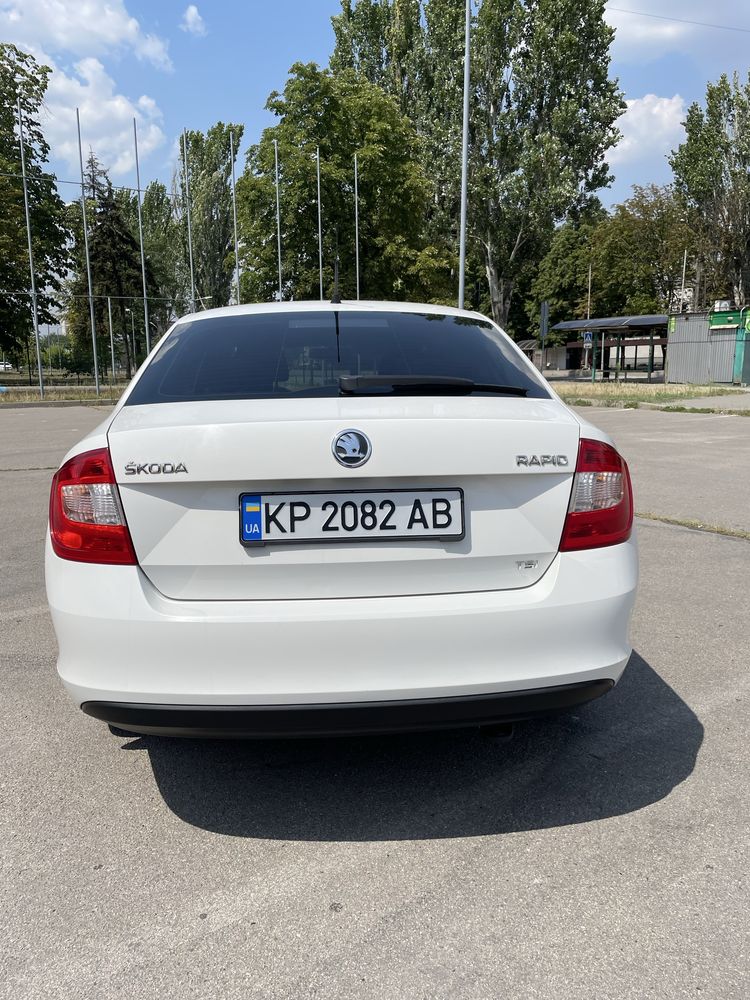 Skoda rapid 2013