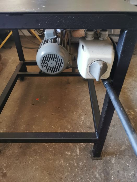 Łuparka świdrowa elektryczna do drewna