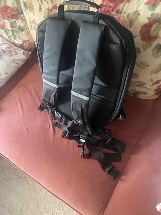 Sprzedam plecak z oczami