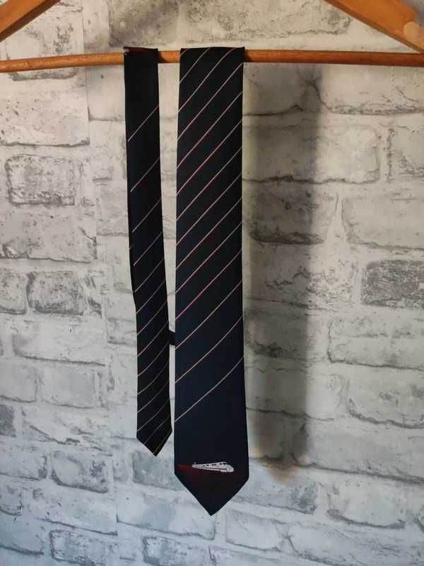 Krawat z pociągiem