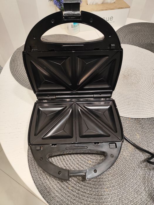 Мультимейкер 3 в 1 Clatronic, вафельниця,гриль,бутербродниця