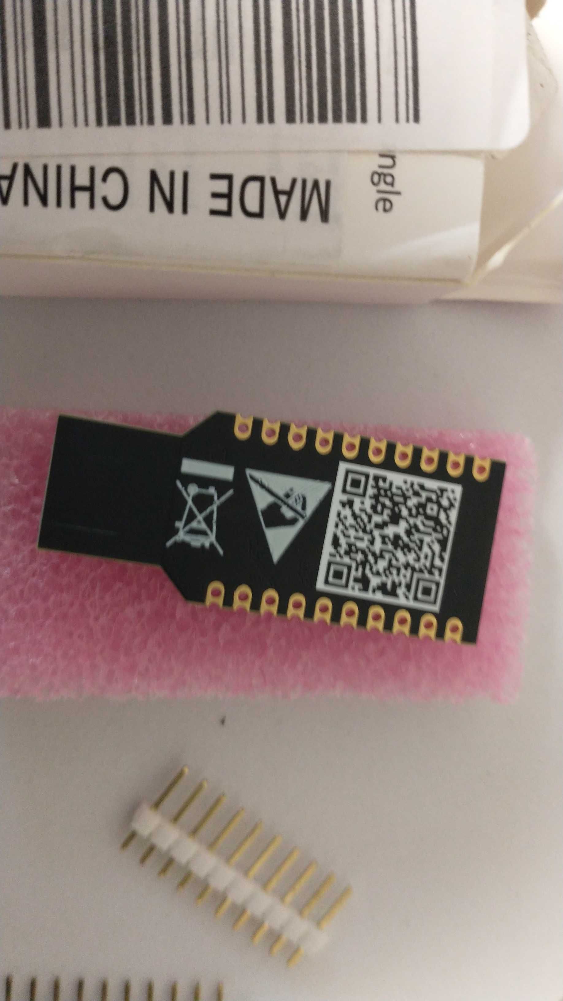 PO ZWROCIE Klucz USB nRF52840 zestaw mikroDev GeeekPi czarny