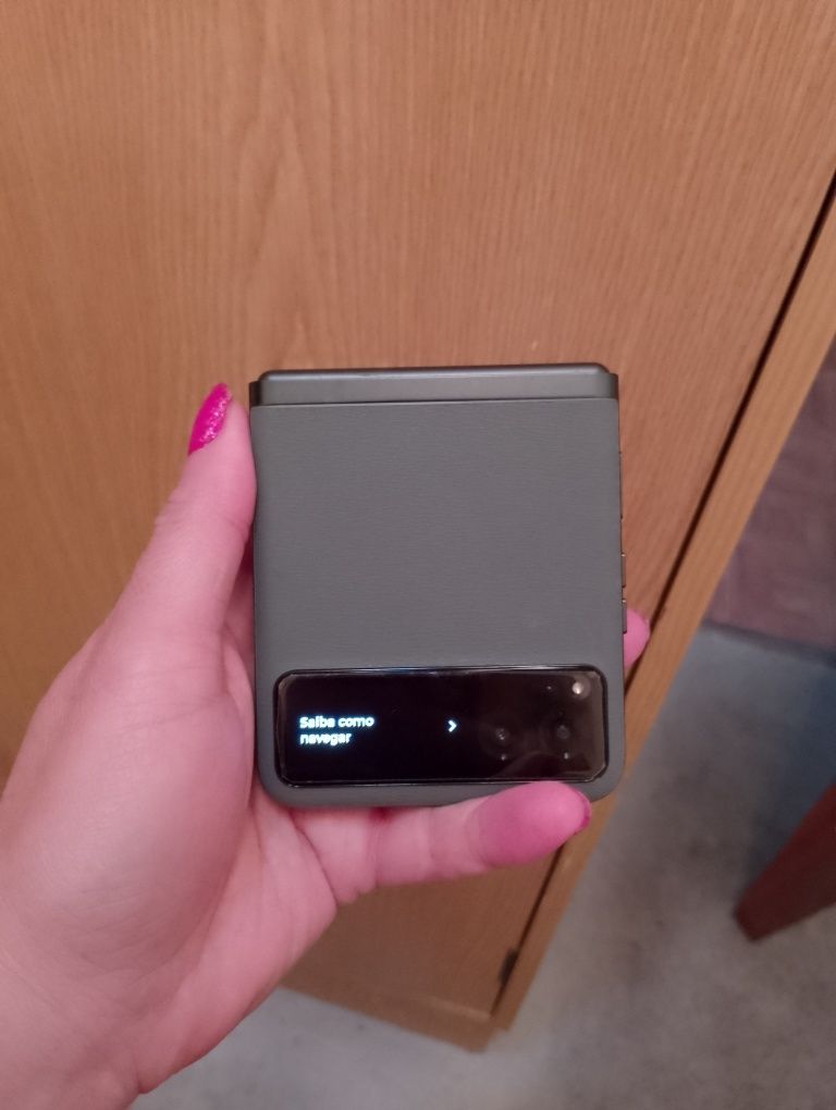 Smartphone Motorola Razr (Flip)