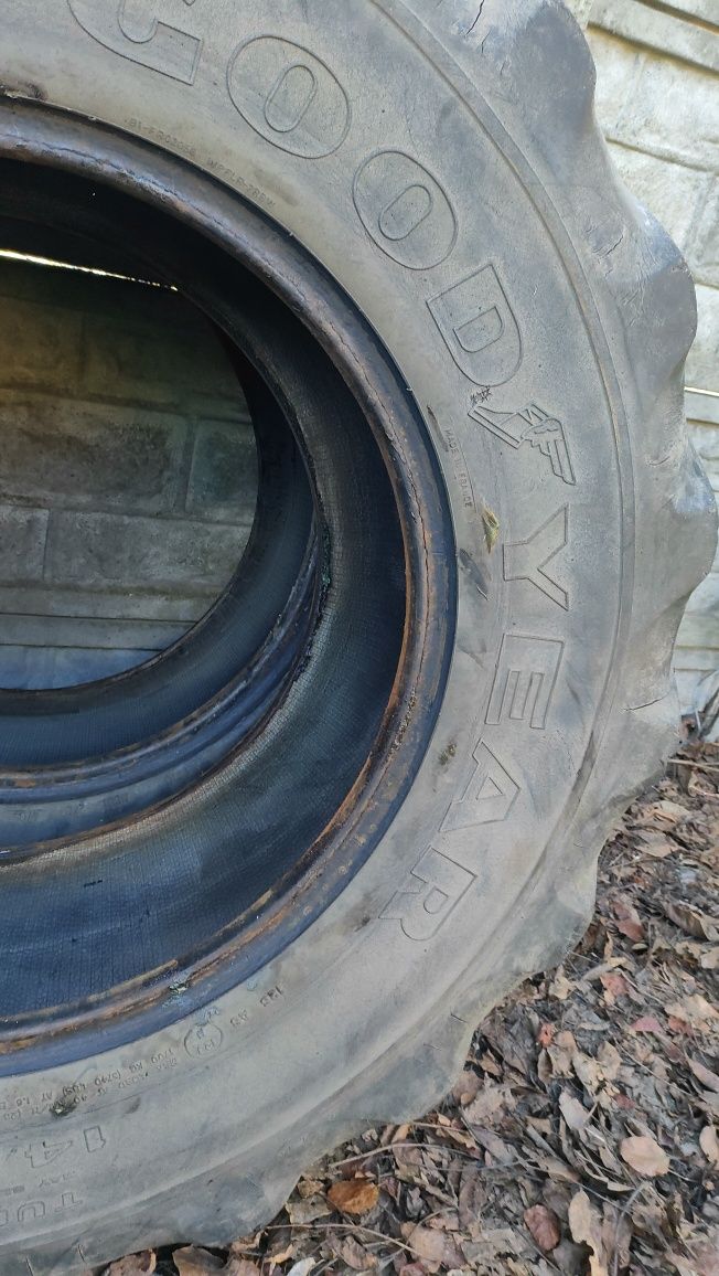 Opony rolnicze 14.9R24 Goodyear 2 sztuki