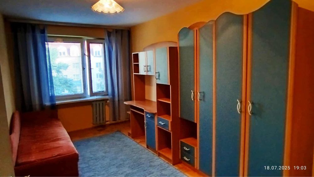 Sprzedam mieszkanie do remontu, 3 pokoje,3 piętro, 61m2, Smoczka