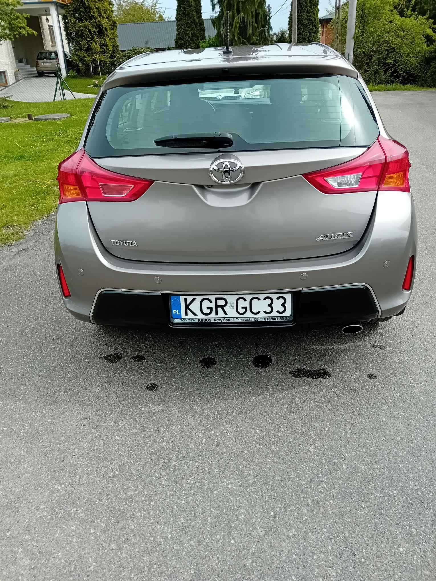 Sprzadam ładna Toyota Auris