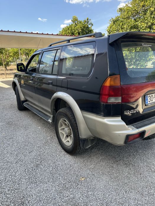 Jeep Mitsubishi 1999