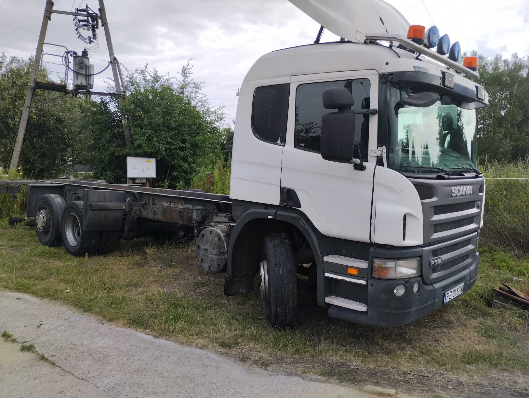 Scania  P380 pod zabudowę 2010r