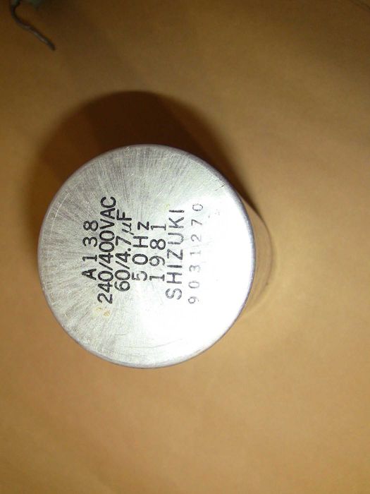 Конденсатори, лампи високовольтні