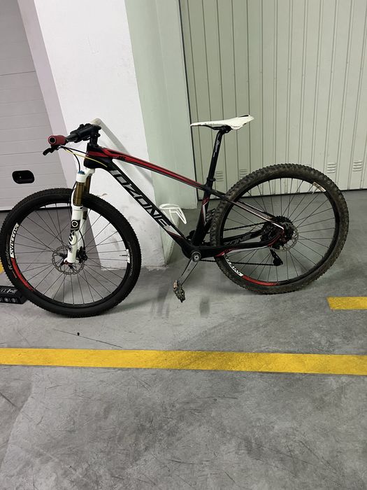 Bicicleta BTT Ozone Carbono