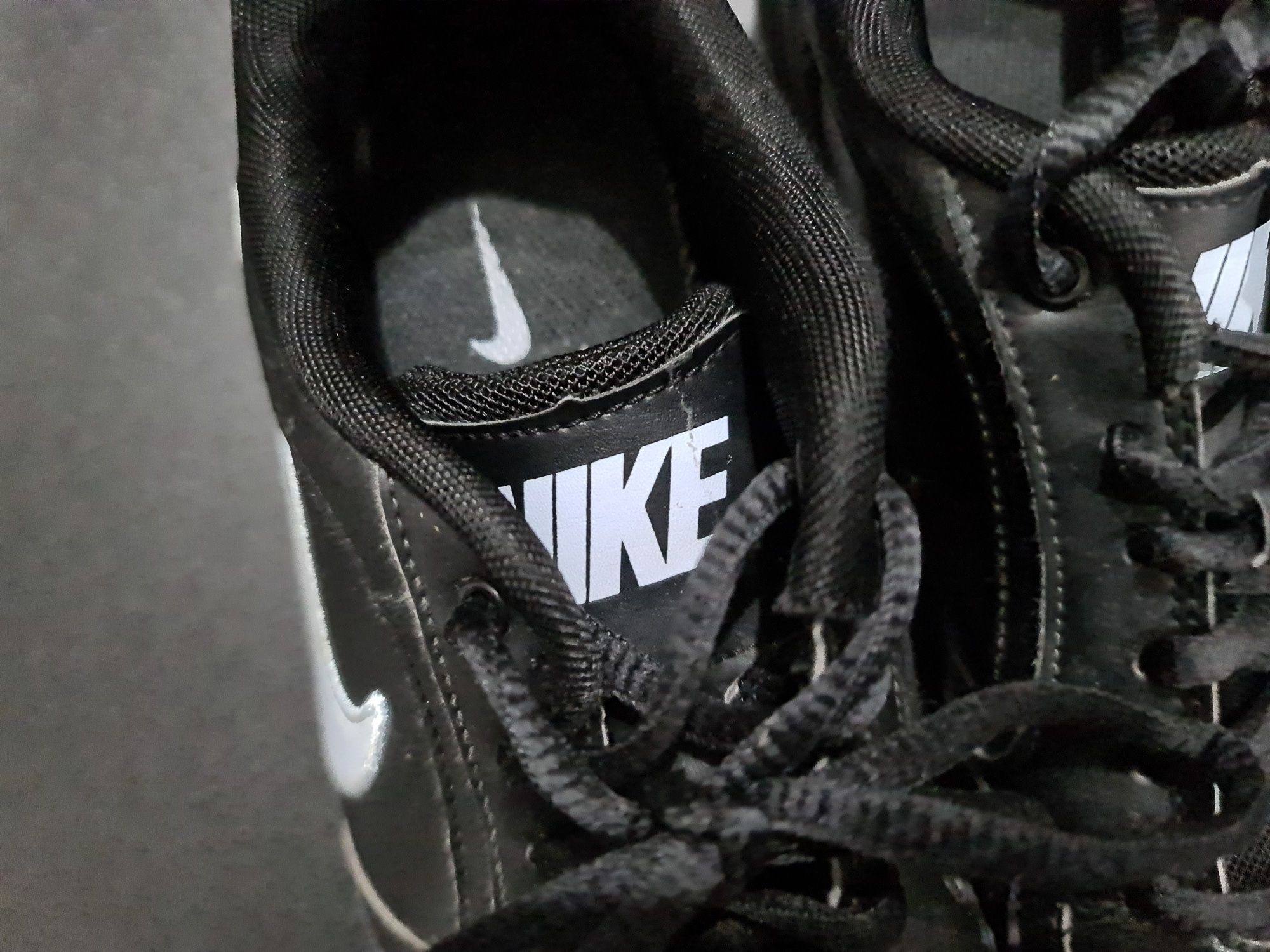 Sapatilhas Nike 37.5