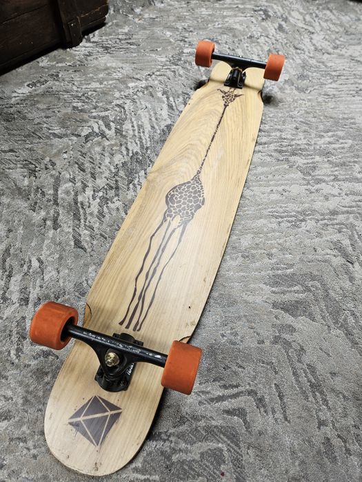 Longboard dancer Eternity Longboards