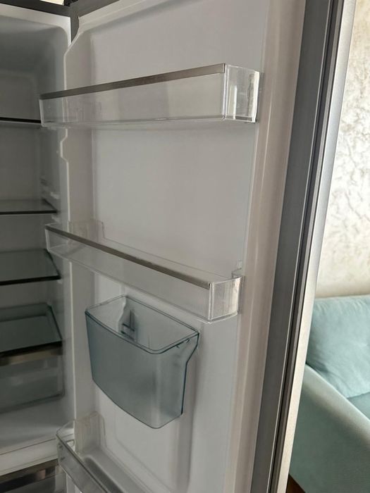 Холодильник Midea 180*55*54,5