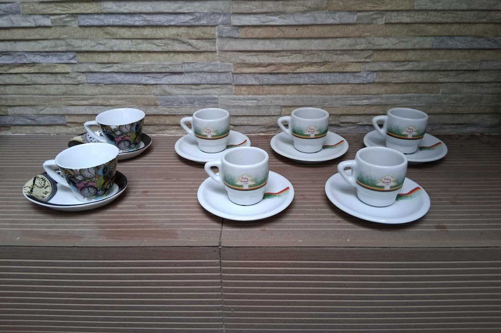 Vende-se Conjunto Chávenas Café