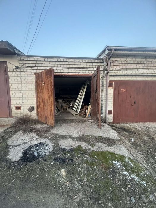 Продам капитальный гараж в АК 16