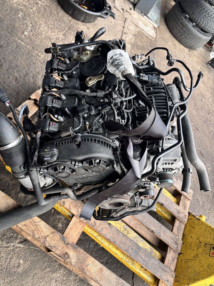 Silnik Audi 2.0 tfsi CVK A4 B9 A5 kompletny