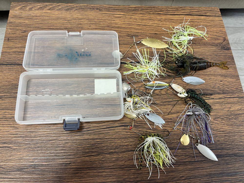 Material pesca para o achigã