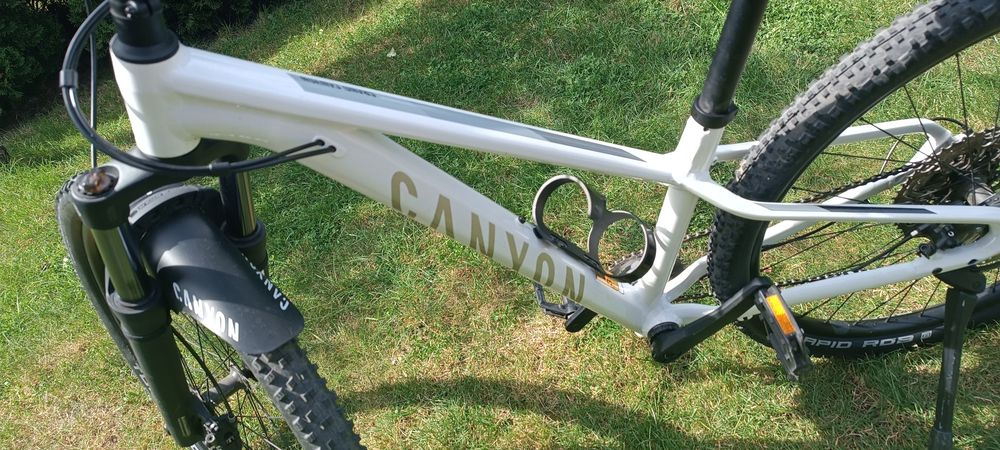 Grand Canyon Young Hero 27.5" + dodatki