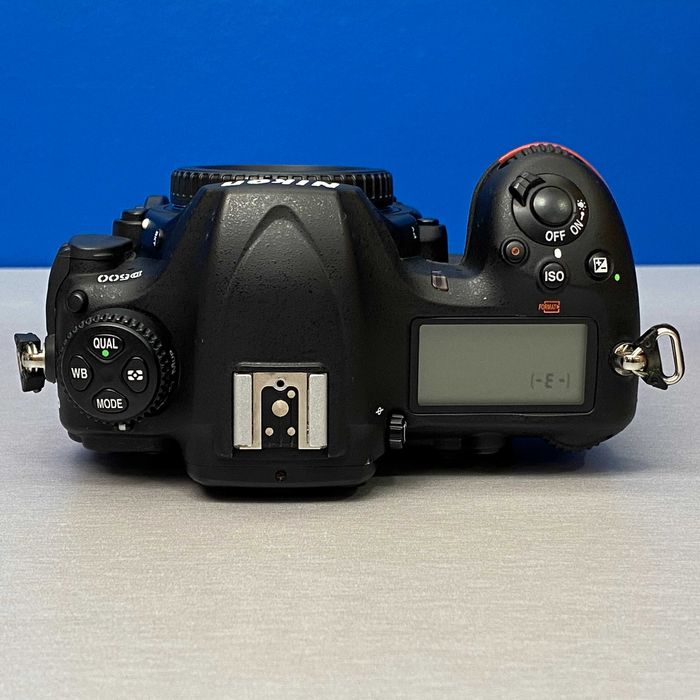 Nikon D500 (Corpo) - 20.9MP