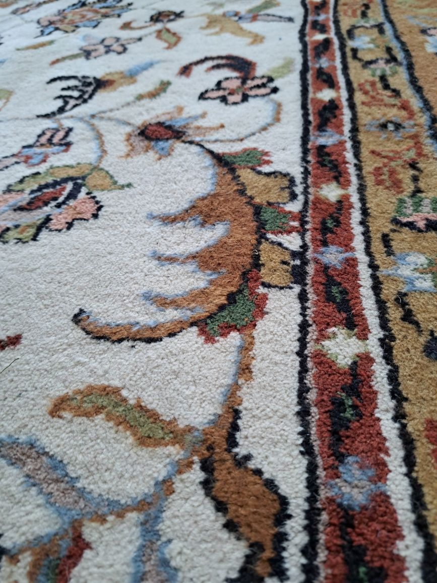 Śliczny salonowy ręcznie tkany wełniany Indyjski dywan 250x360cm