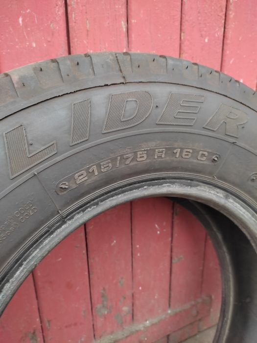 Opony wzmacniane do busa 215/75/16C