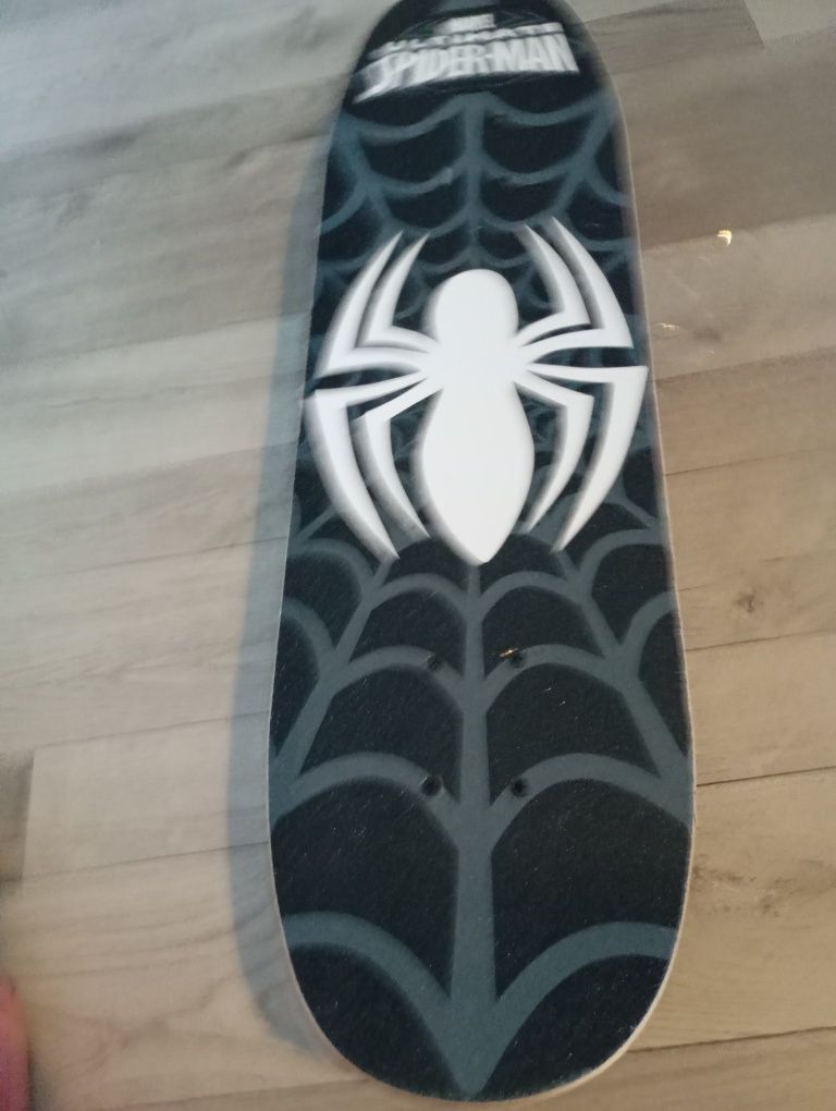 Deskorolka Spiderman
