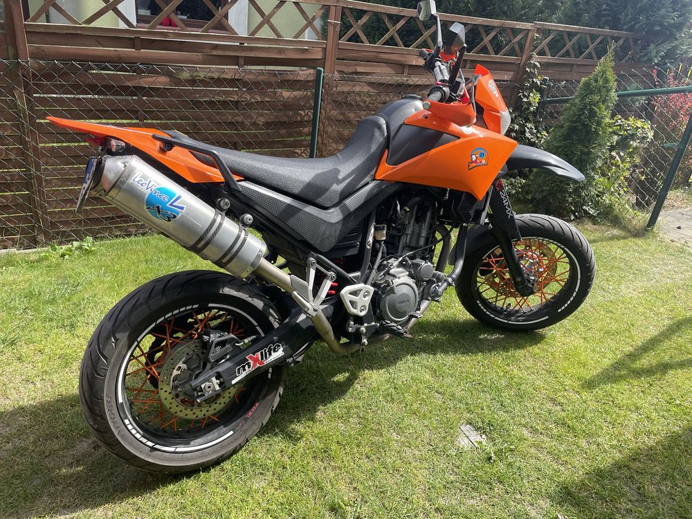 Yamaha XT 660X supermoto