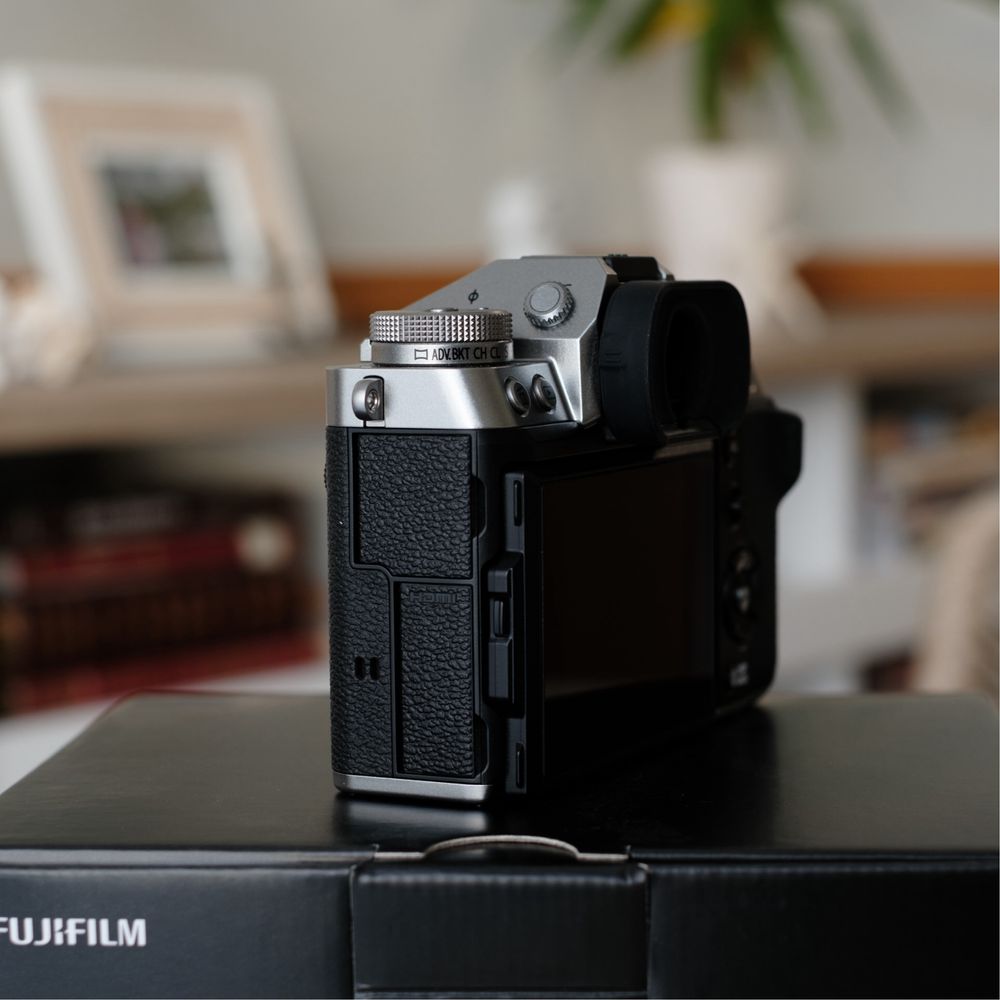 Fuji XT-5  (Como Nova)