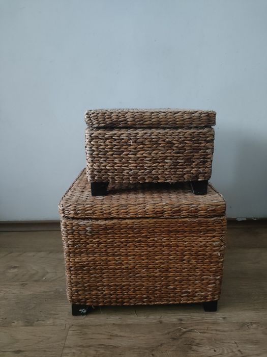 rattanowe siedzisko puf schowek Ikea vintage