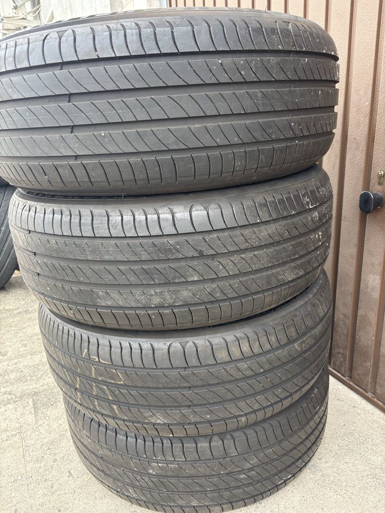 Michelin Primancy 4 DEMO 235/45/20 100V