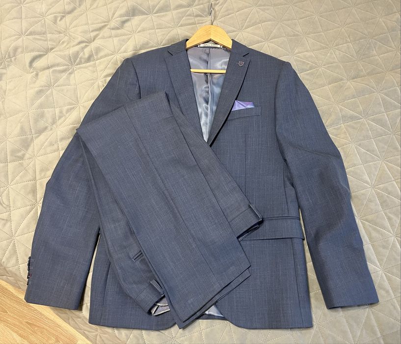 Чоловічій костюм 46 р брюки піджак костюм