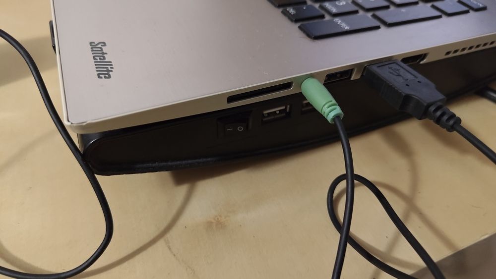 Colunas HP para computador