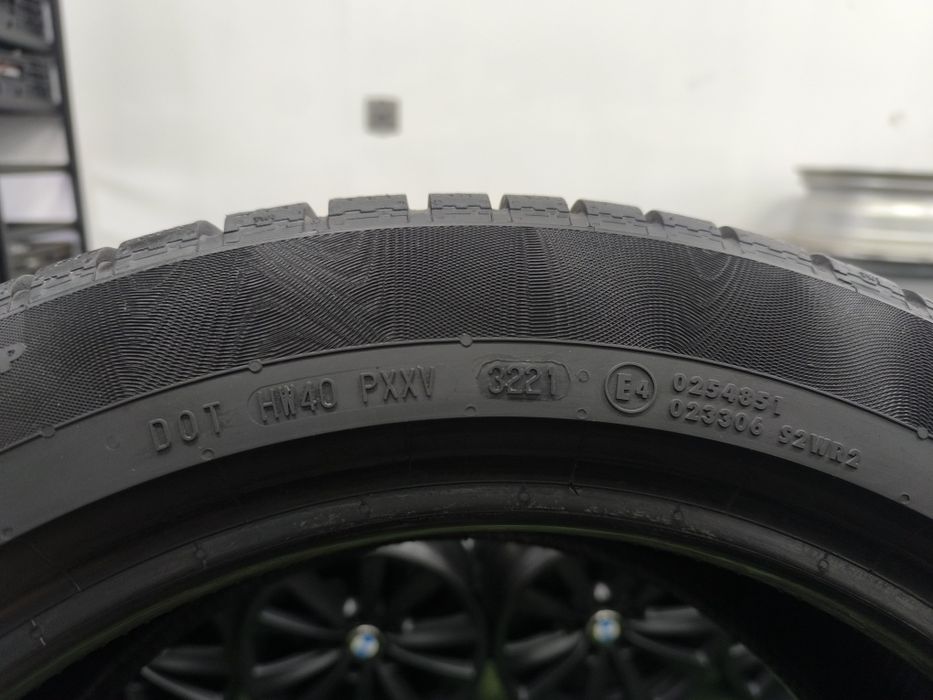 2021r 8mm 1 x 225/50/17 Continental AO ContiWinterContact TS830P