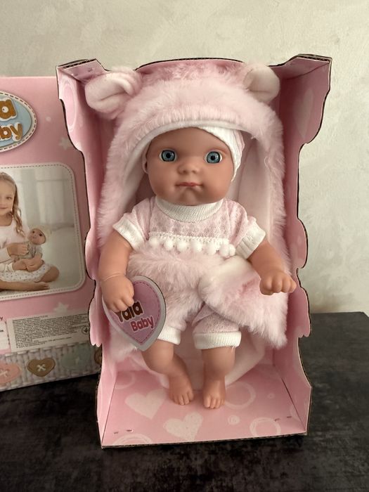 Лялька пупсик з ковдрою