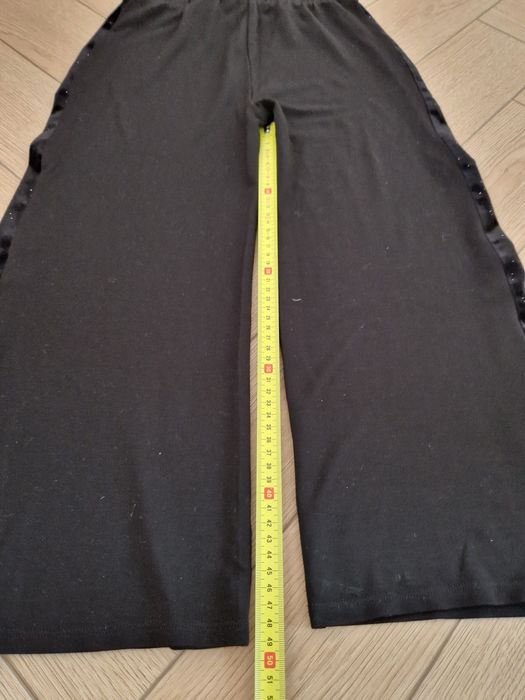 Spodnie szerokie czarne eleganckie hm 146