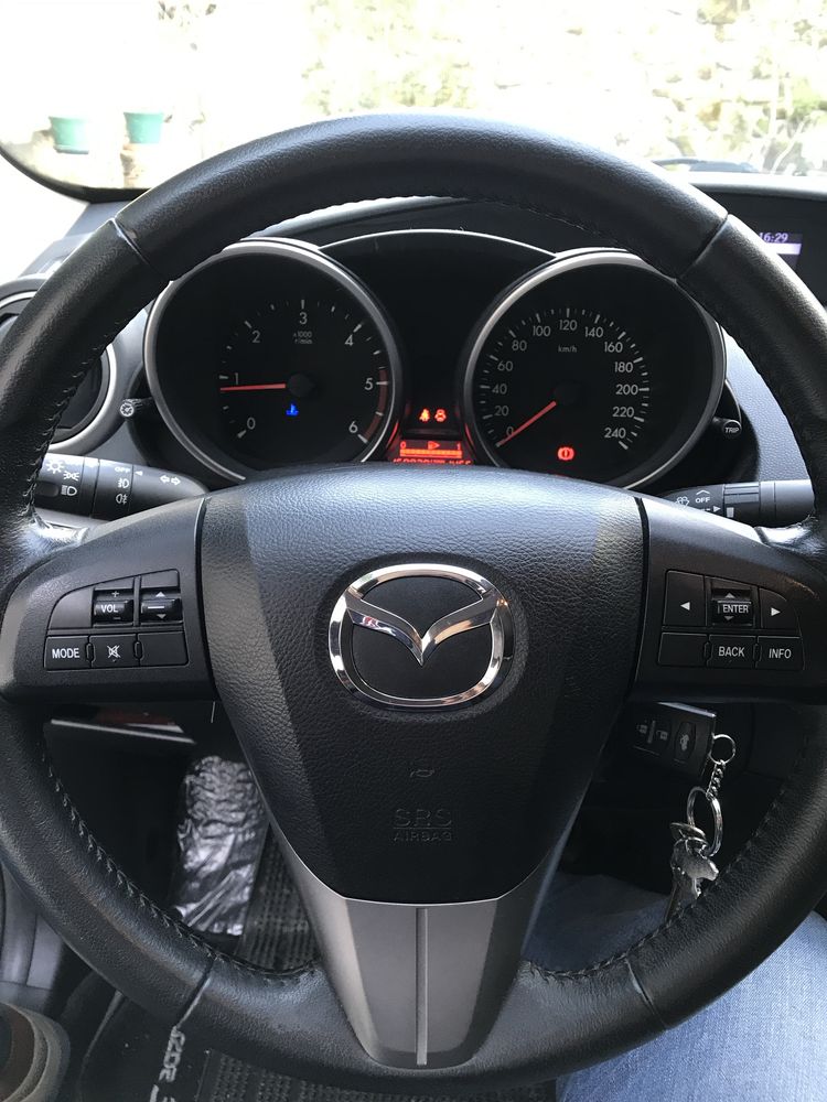 Mazda 3 , de 2011