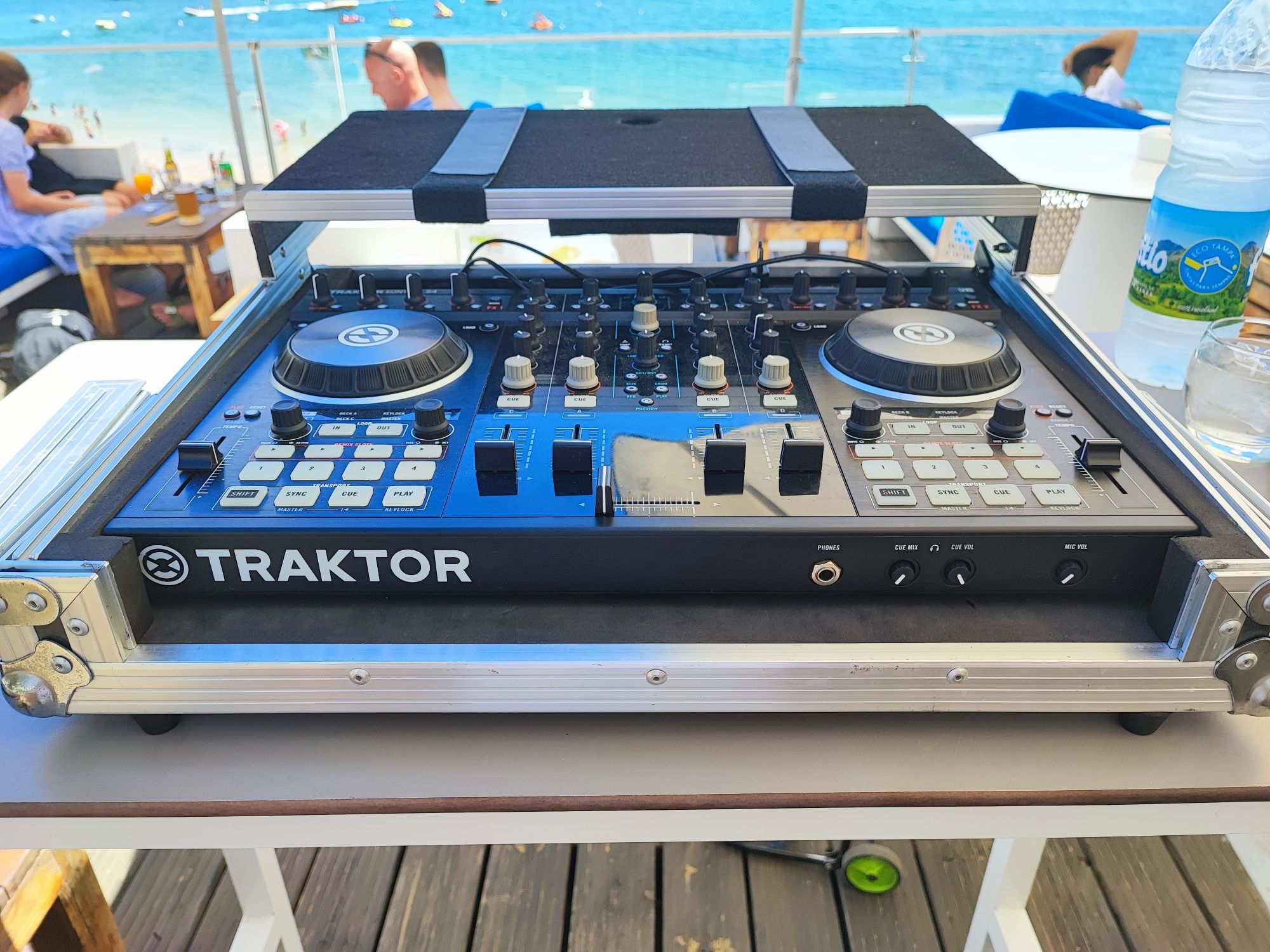 Traktor S4 MK2 + Flight case + Mala de transporte