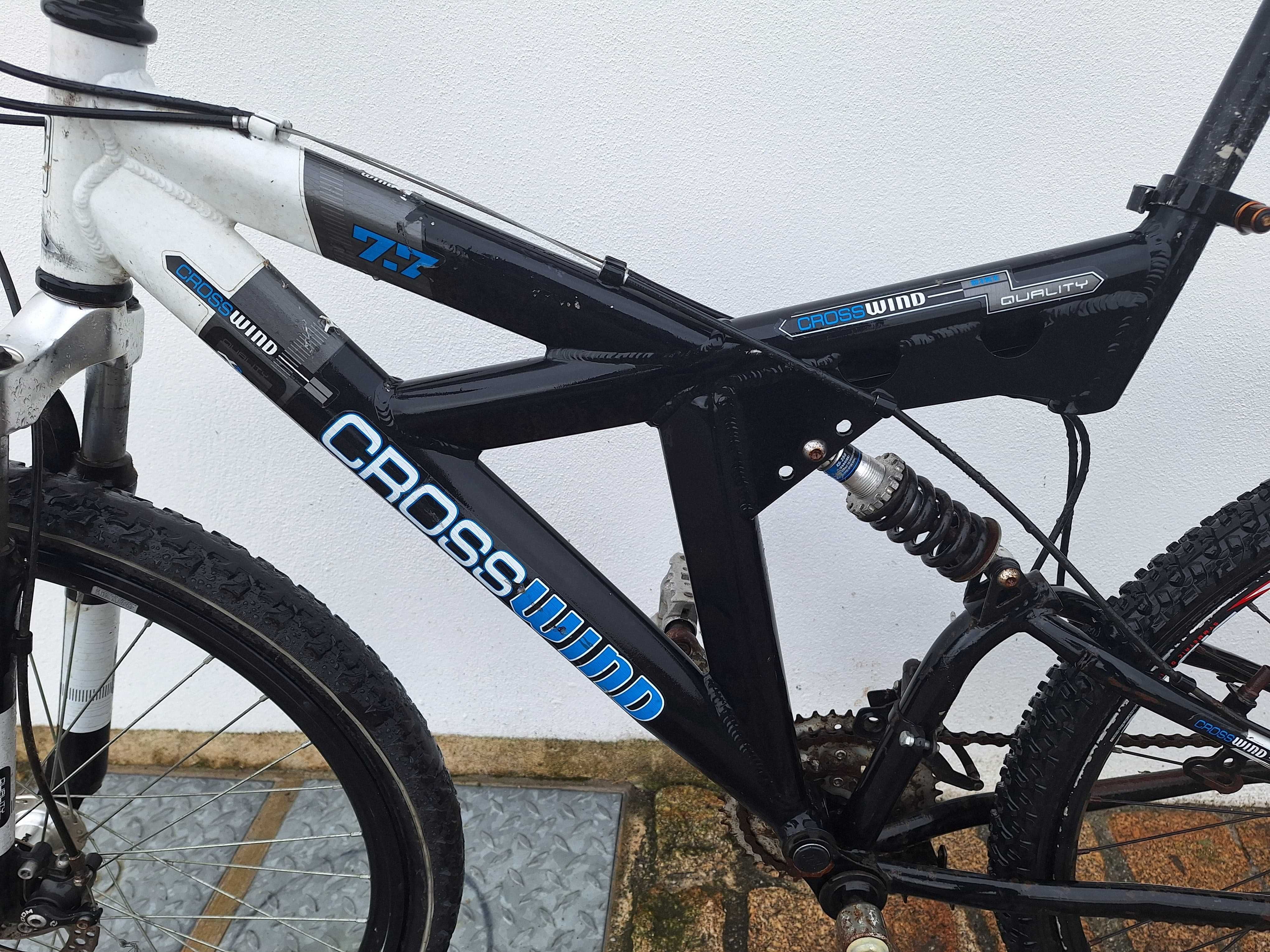 Bicicleta Crosswind a restaurar