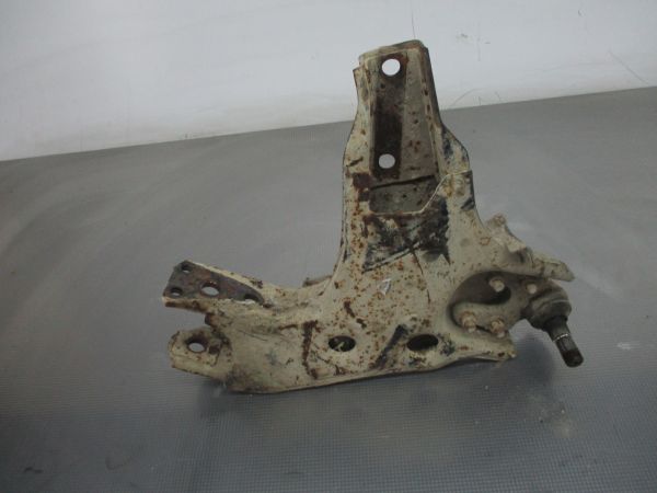 Braço de suspensão frente direito NISSAN Terrano II (R20)