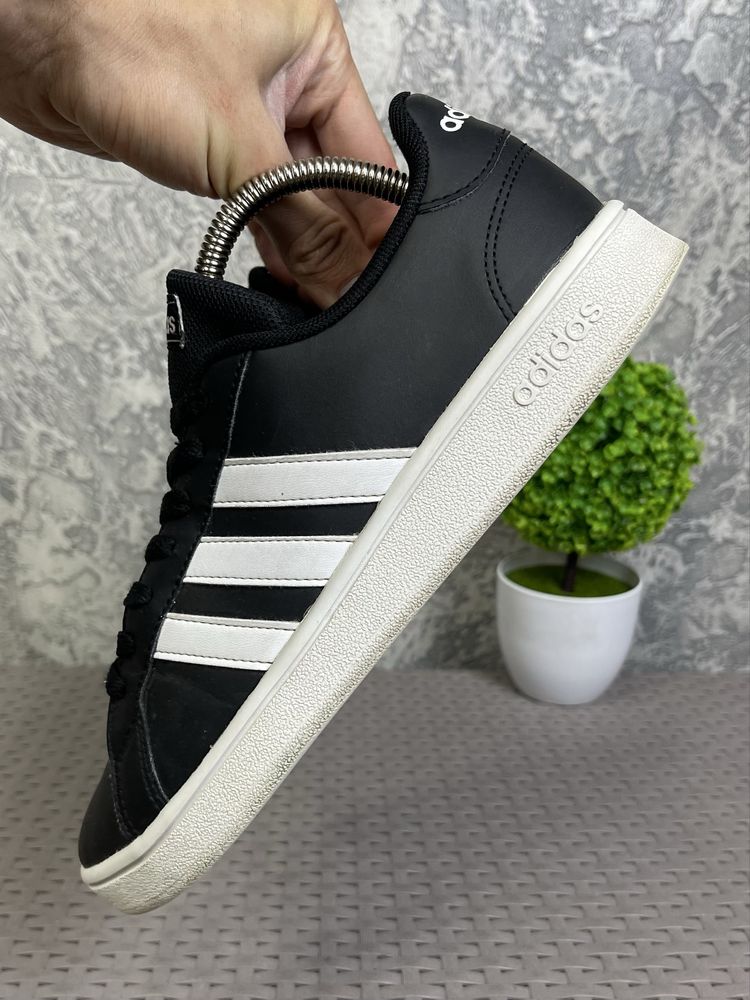 Adidas Grand Court Base кроссовки 40 размер спортивные кожаные