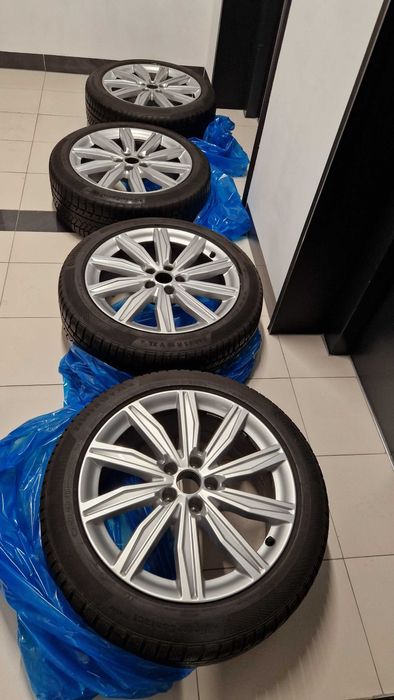 Koła Audi 19 cali z oponami zimowymi
