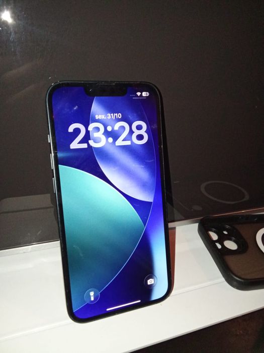 iPhone 14 em otimo estado